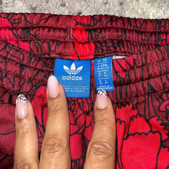 Adidas women’s rose print  track pants - Picture 5 of 6